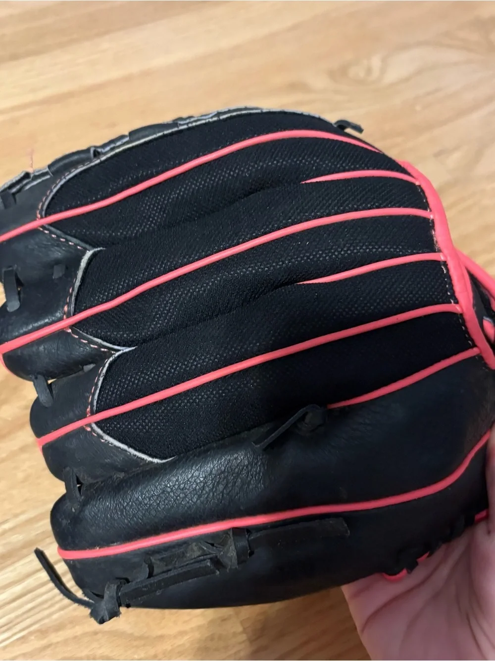 Wilson fastpitch softball